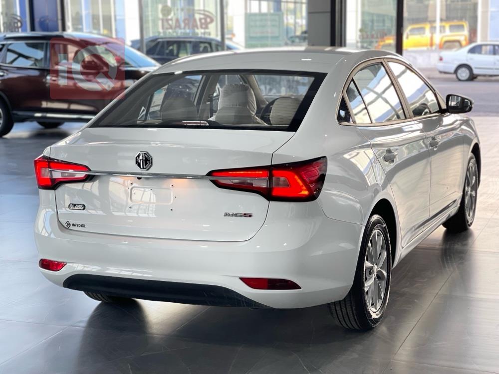 MG 5